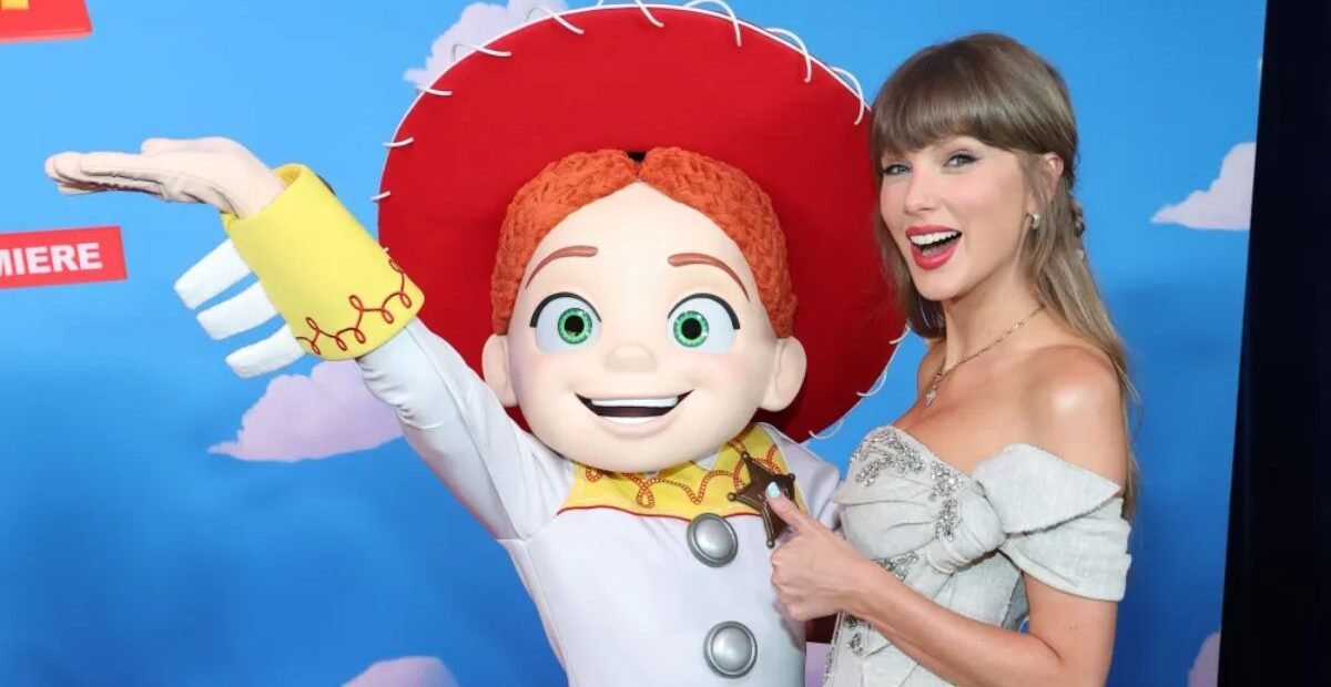 Taylor Swift’s “I Knew It, I Knew You” Reaches No. 1 on Billboard Hot 100
