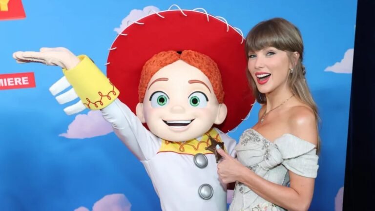 Taylor Swift’s “I Knew It, I Knew You” Reaches No. 1 on Billboard Hot 100
